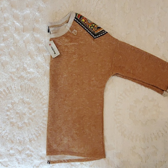 Tan, detailed top by buckle - Picture 7 of 7